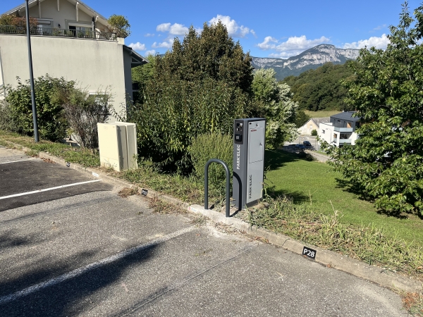 IRVE en copropriété : quelles configurations pour vos parkings intérieurs et extérieurs ?